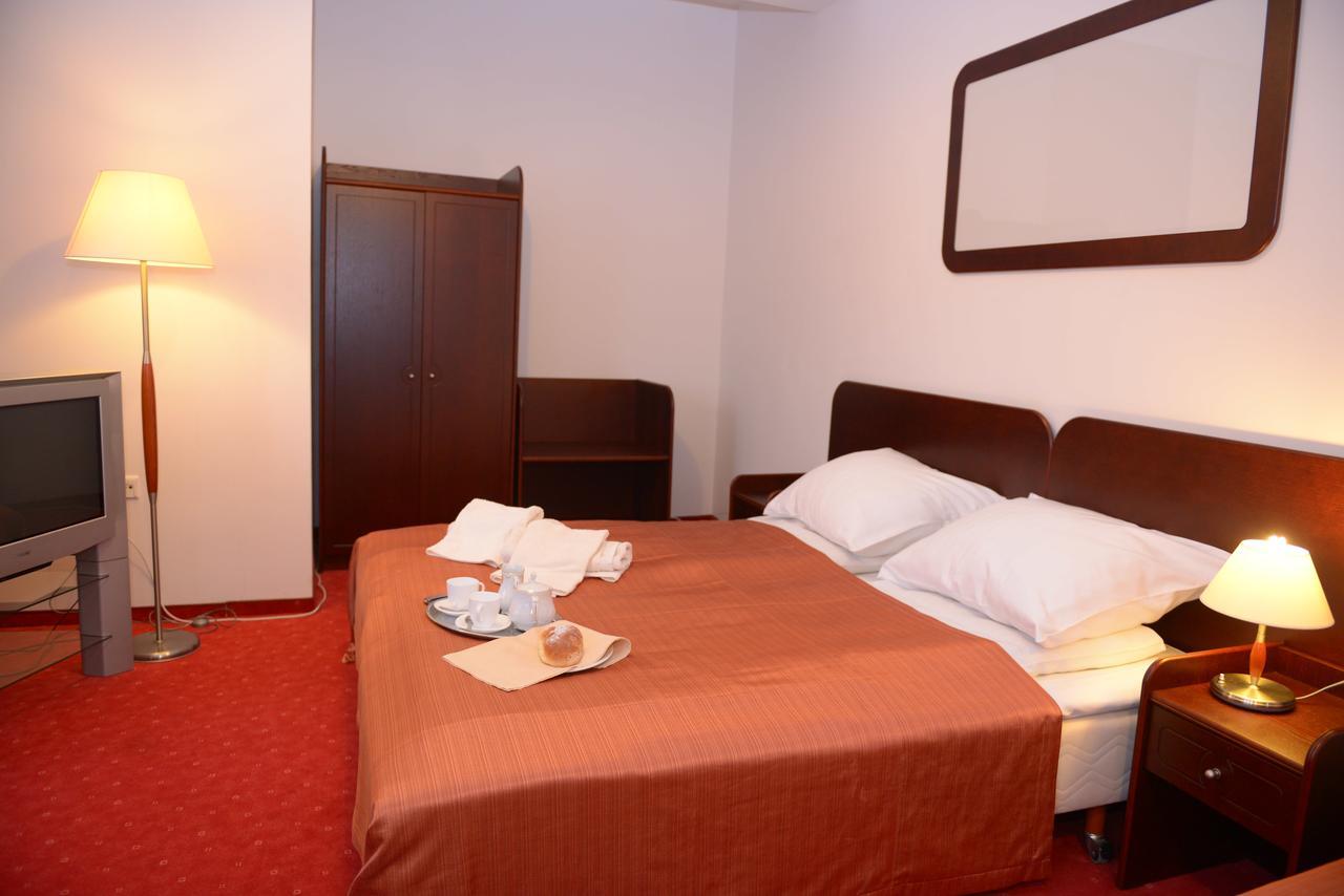 Hotel Pod Debami 테레스폴 외부 사진