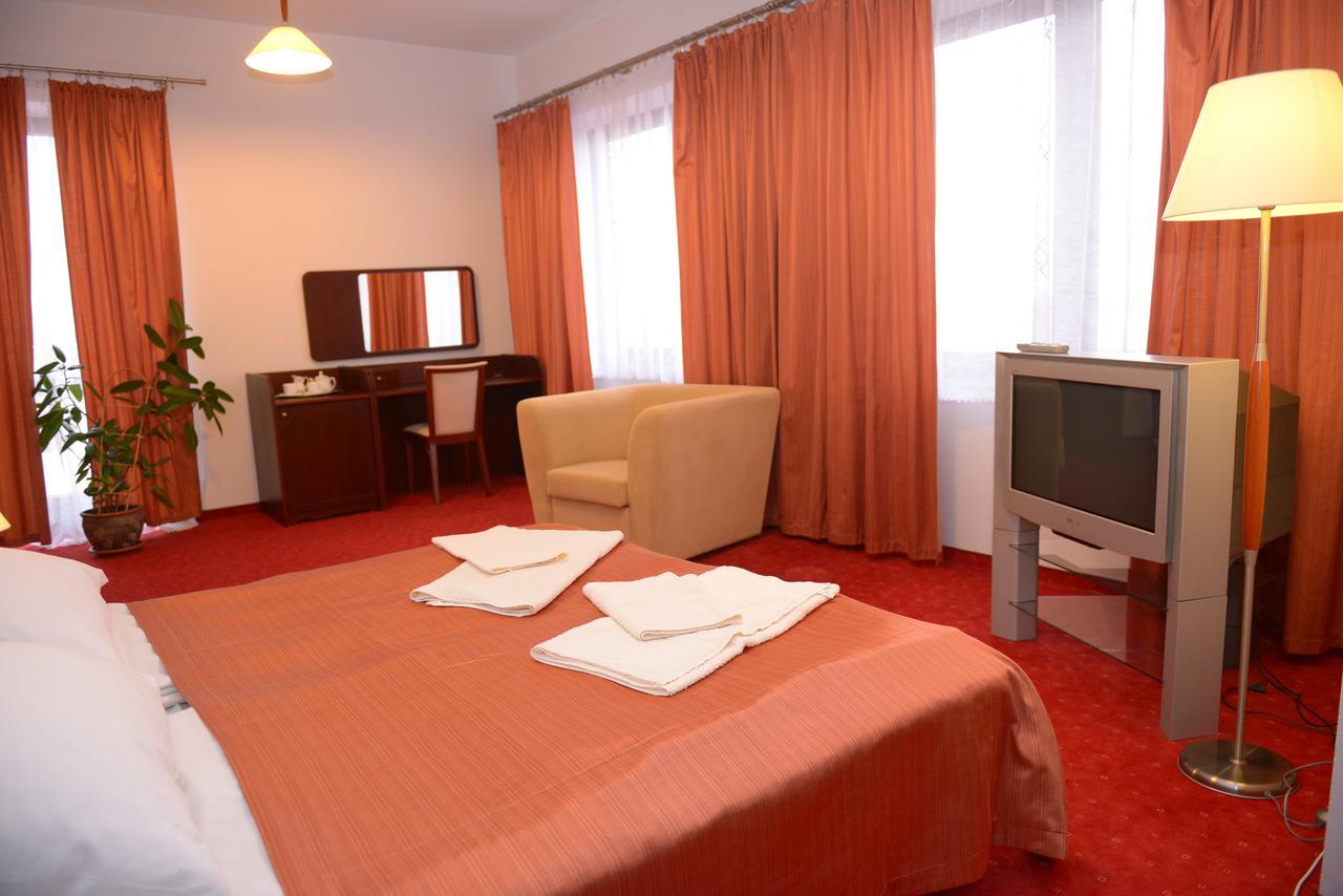 Hotel Pod Debami 테레스폴 외부 사진